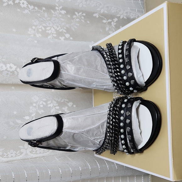 NIB MICHAEL KORS Woman's Black Chain Kimmy Round Toe Strappy Leather Sandals Sz8 - Picture 4 of 8